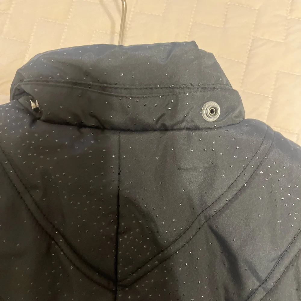 Kids coats and jackets   Girls puffer vest size 5-6  by the Place